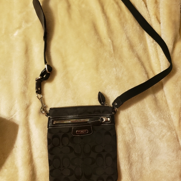 Coach crossbody - Picture 1 of 3